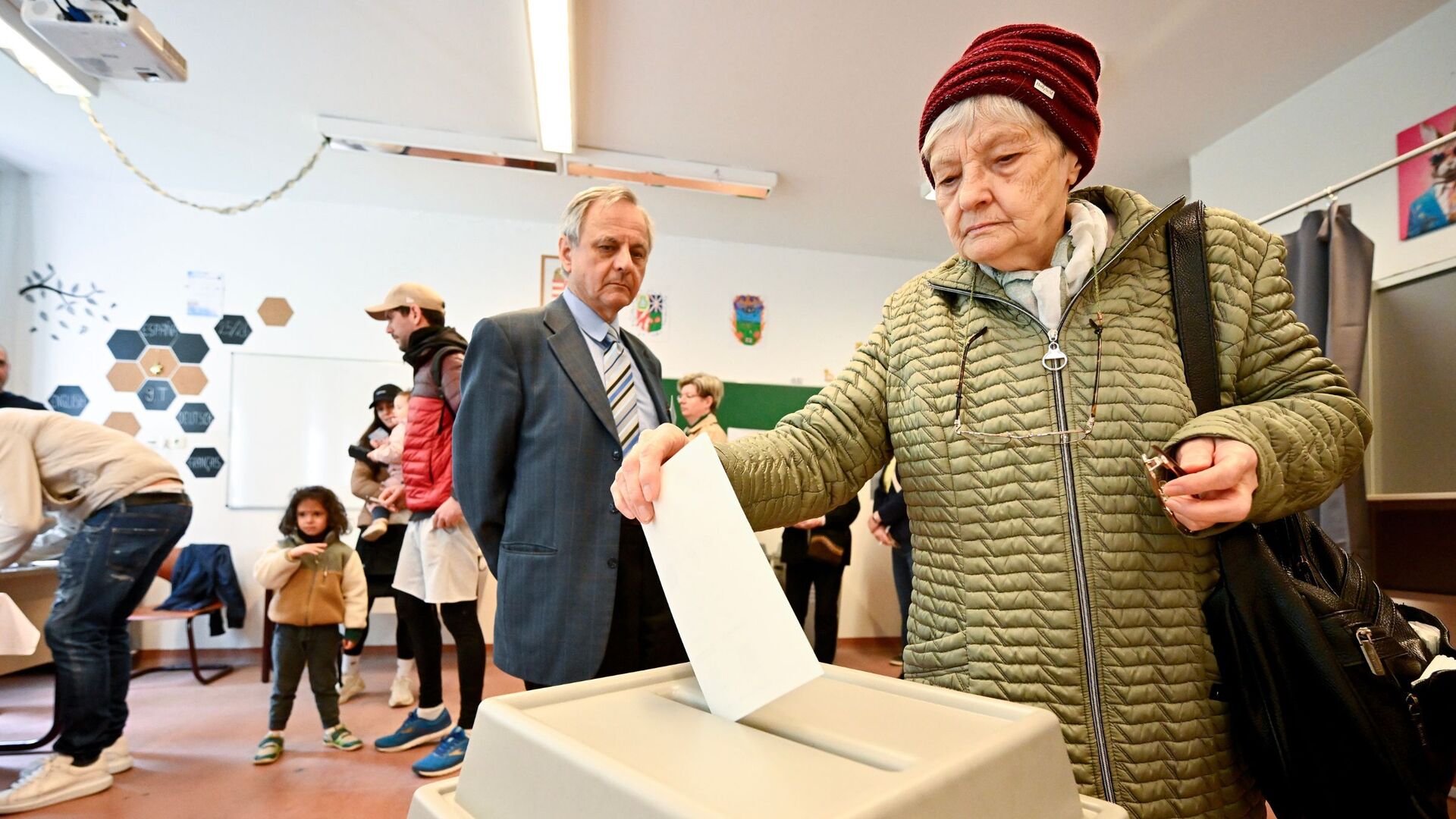 Video thumbnail for Hungary votes as PM Orban faces toughest election challenge in years