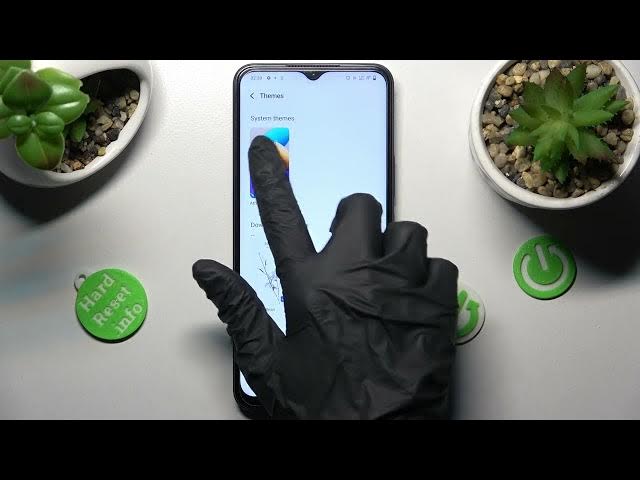 Video thumbnail for How to Change the System Theme on the VIVO Y35