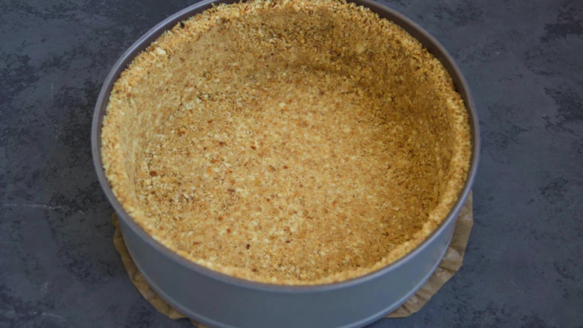 Video thumbnail for Homemade New York Cheesecake – Classic, Rich & Creamy