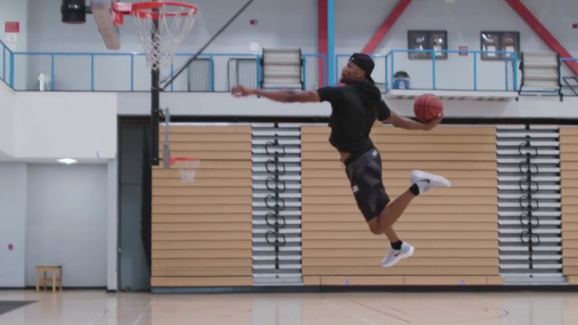 'Video thumbnail for Dunk League CHAMP Chris Staples: Best Dunker Alive?'