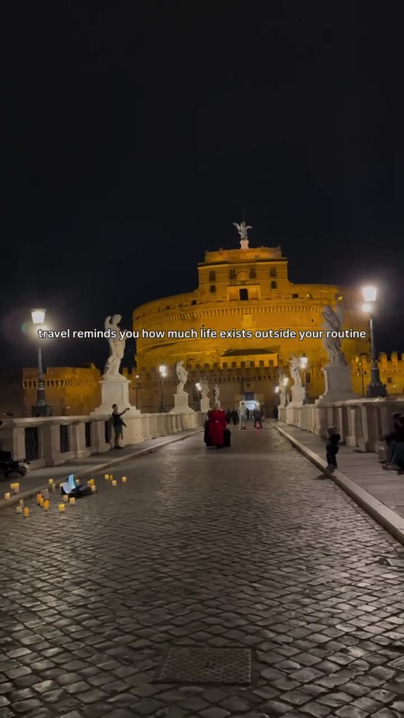 Video thumbnail for Night Violin Serenade on a Roman Bridge
