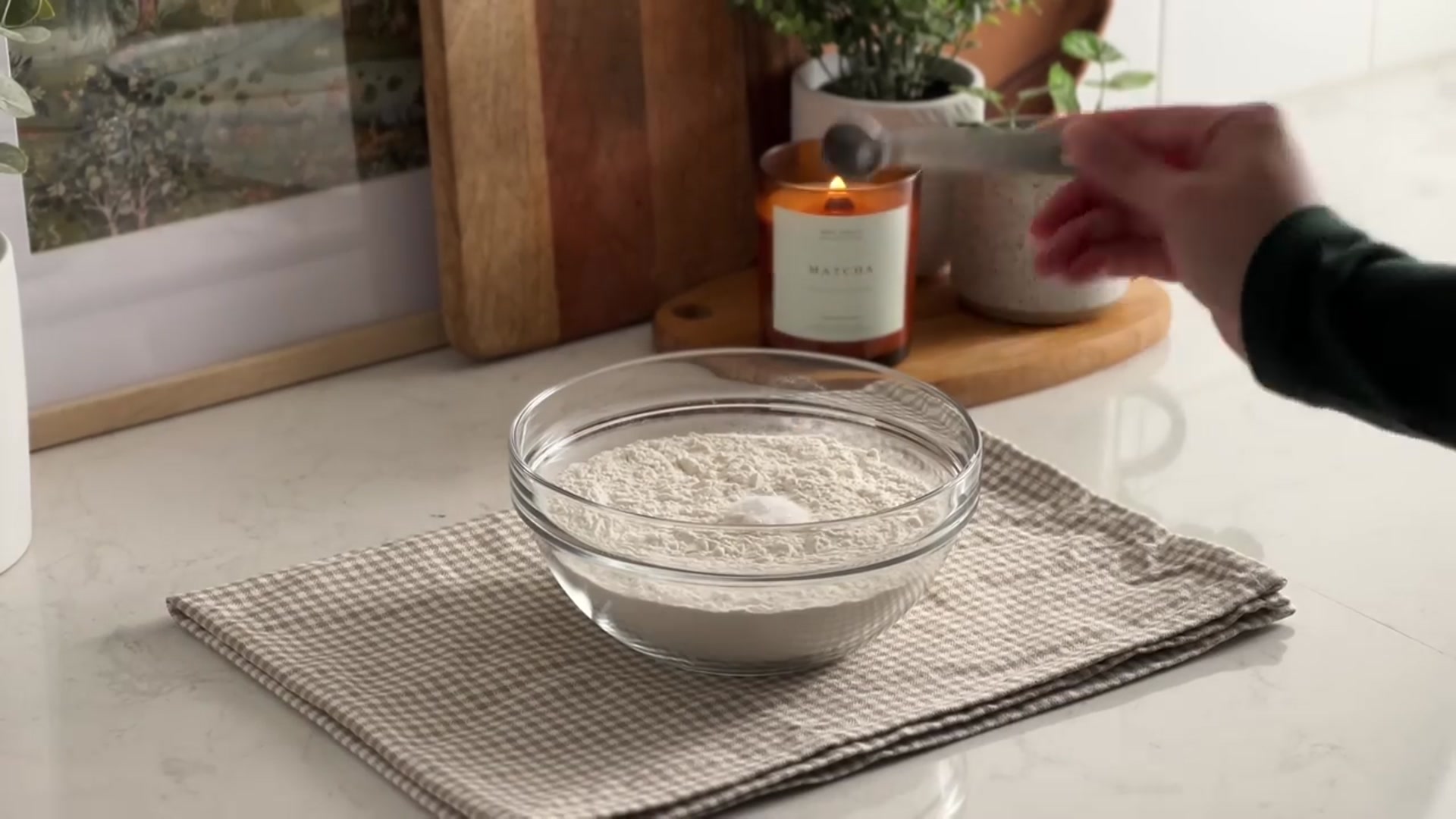 Video thumbnail for Matcha Checkerboard Cookies 🏁 step by step cozy baking at home(720P HD)