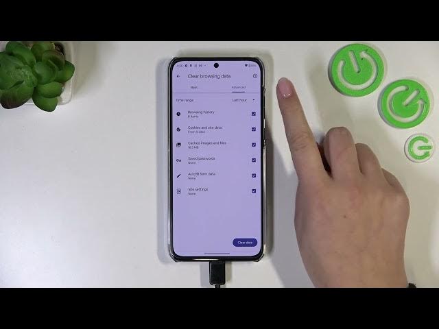 Video thumbnail for How to Clear Browser on Motorola Edge 30 Neo – Remove Browser Data