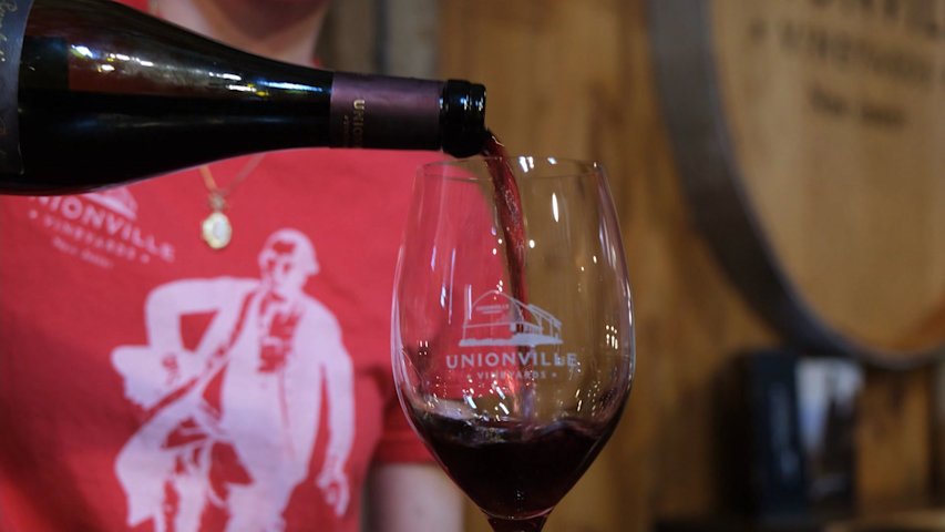 Video thumbnail for NJ vineyards navigate a rough weather year, from spring frost to summer heat