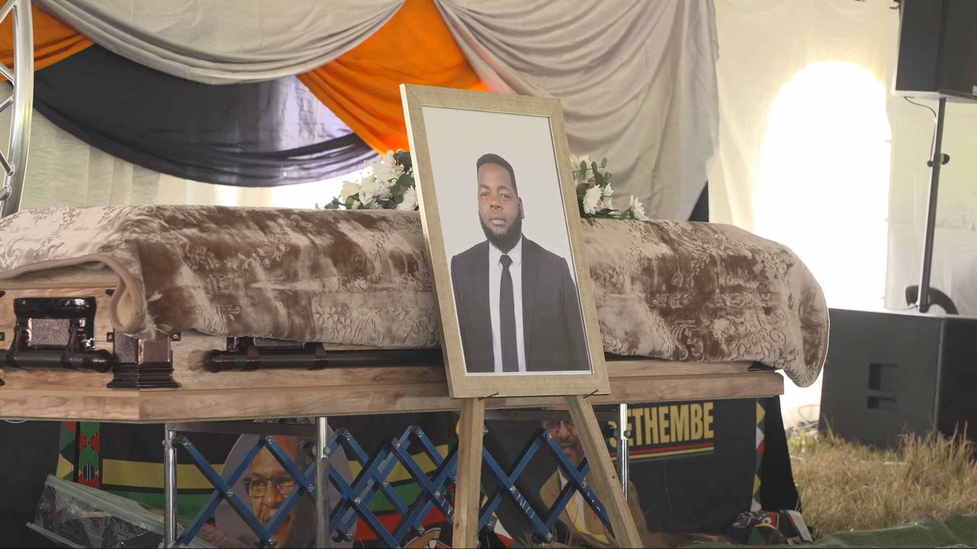 Video thumbnail for Political killings spark fear in South Africa ahead of local elections