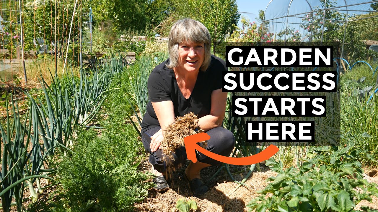 Video thumbnail for Mulch | Grow Better Food with Less Effort and Less Watering (2020)