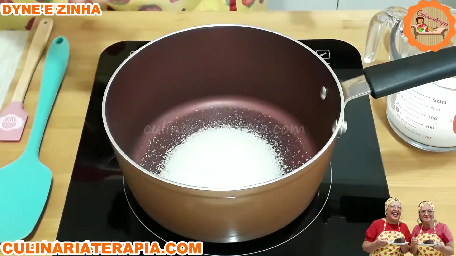 'Video thumbnail for Calda Cremosa de Chocolate sem Lactose para Bolos e Sobremesas'