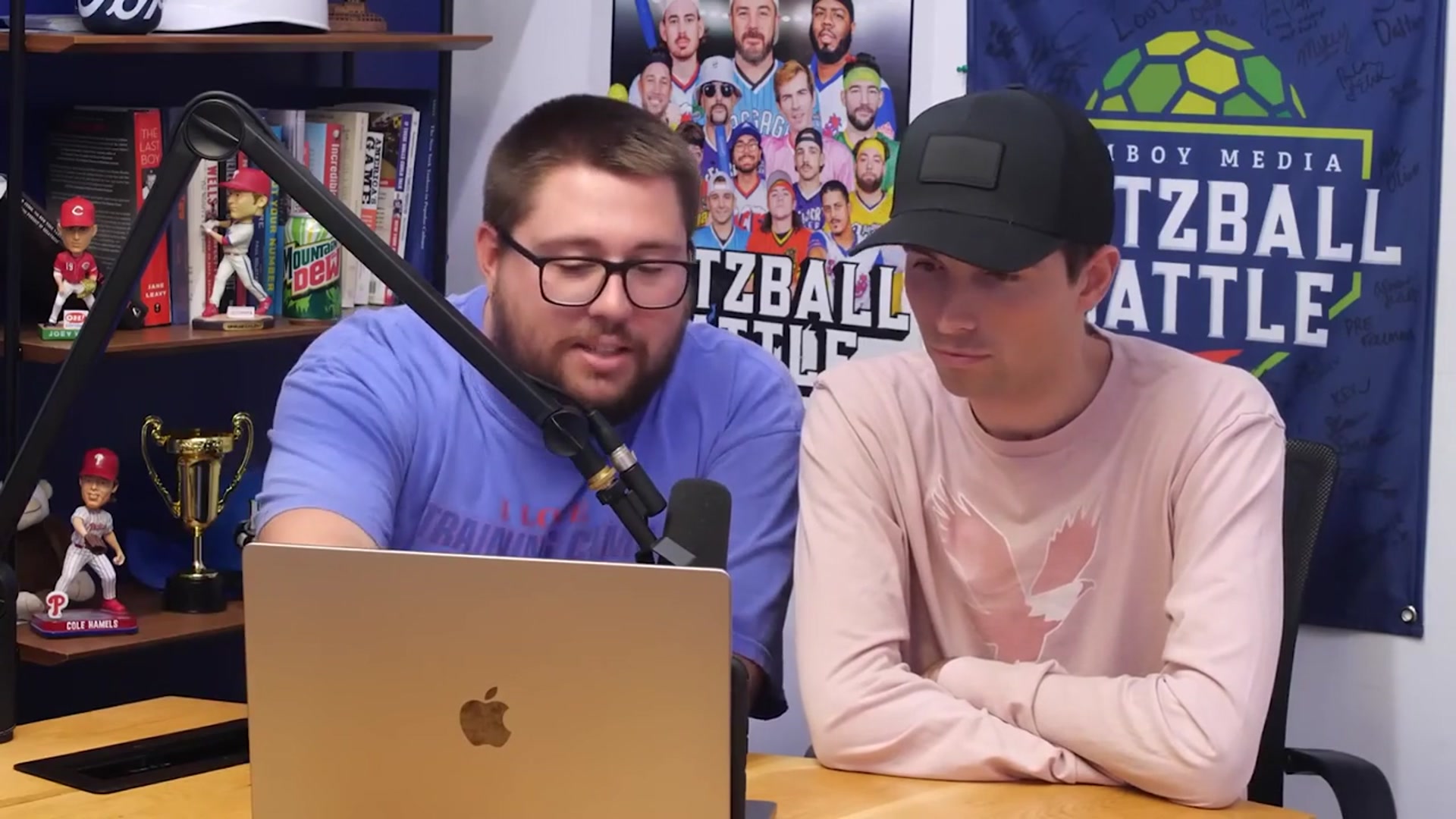 'Video thumbnail for Can we guess these NFL Players? (NFL Detective)'