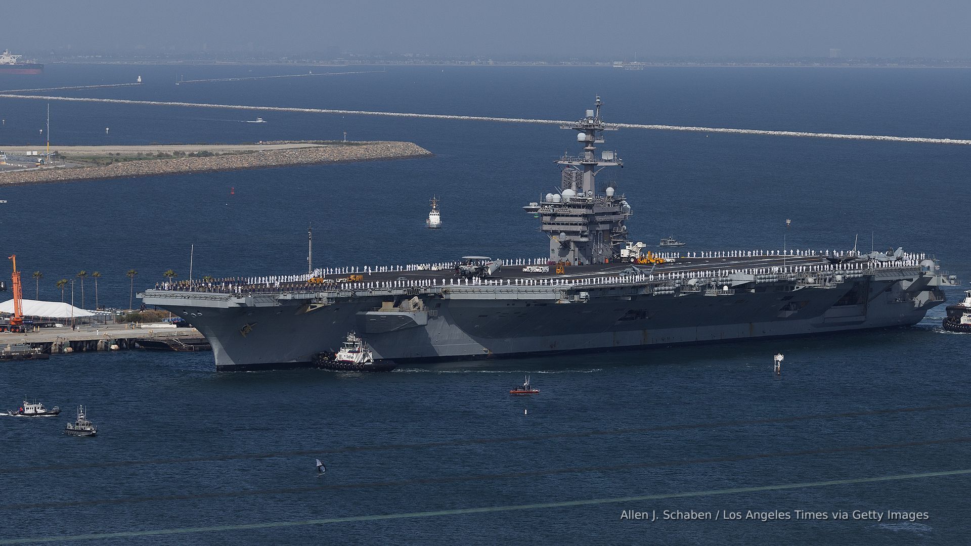 Video thumbnail for US-Iran tensions grow: Tehran's army on 'high alert,' USS Carl Vinson deployed