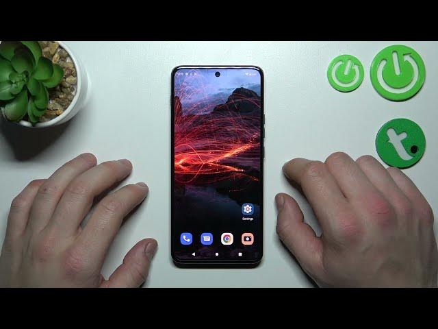 Video thumbnail for How To Connect Headphones With MOTOROLA ThinkPhone