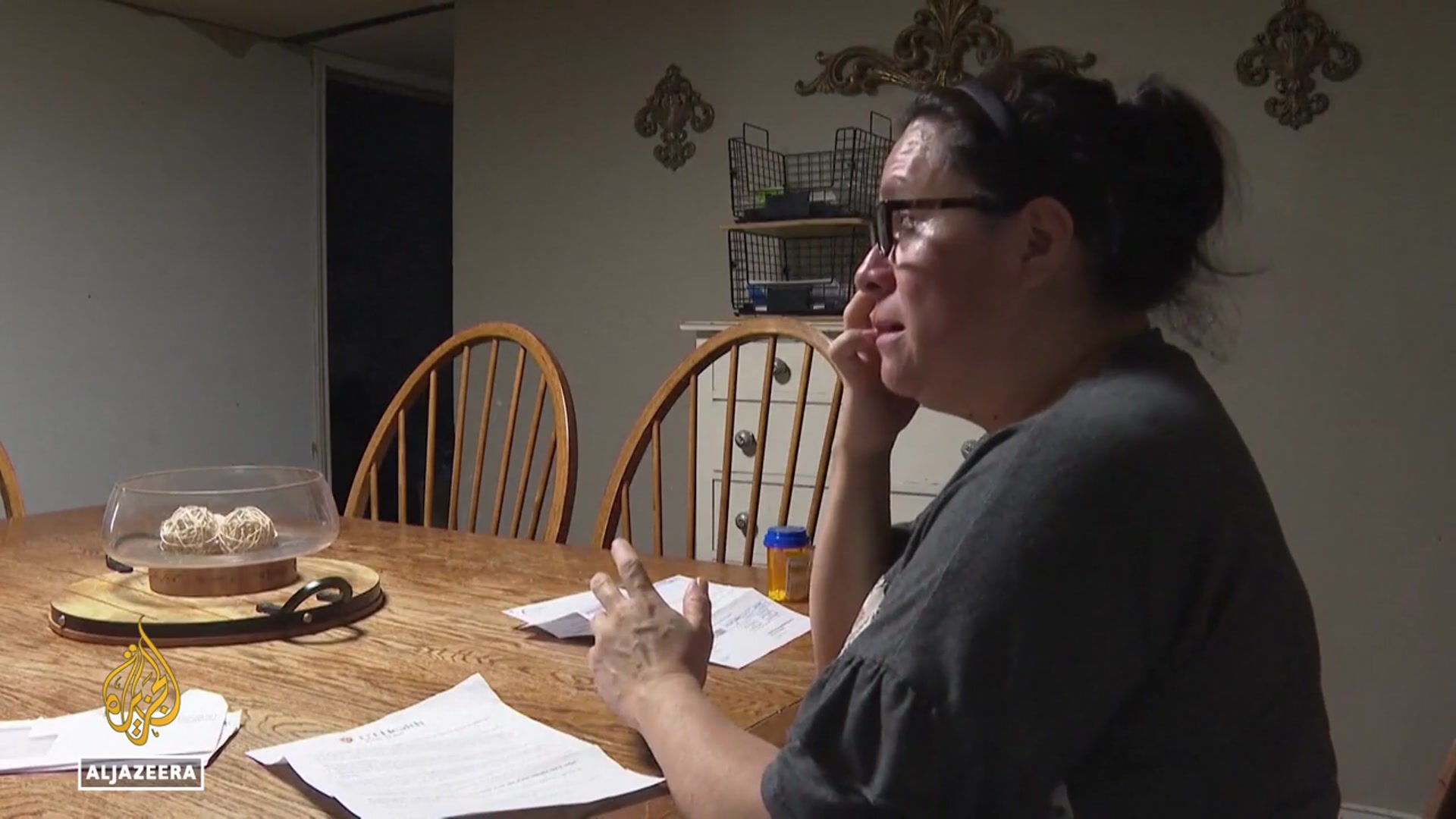 'Video thumbnail for US government shutdown: Senate to vote on temporary funding bill'