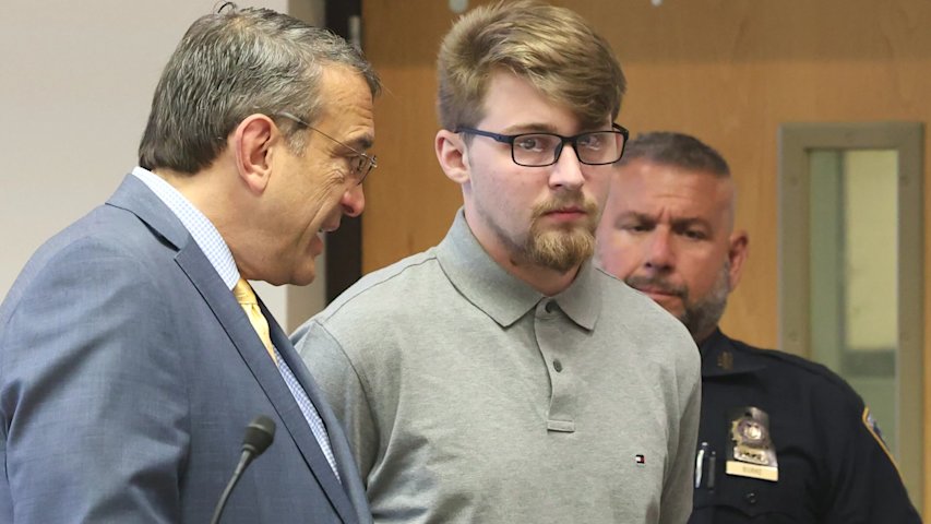 Video thumbnail for Hauppauge man sentenced for fatal drunk driving crash that killed off-duty Nassau County police officer