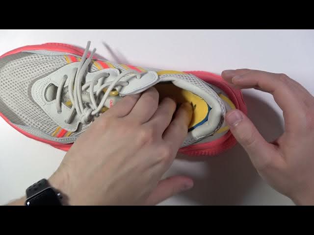 Video thumbnail for UNBOXING of Adidas OZWEEGO Shoes