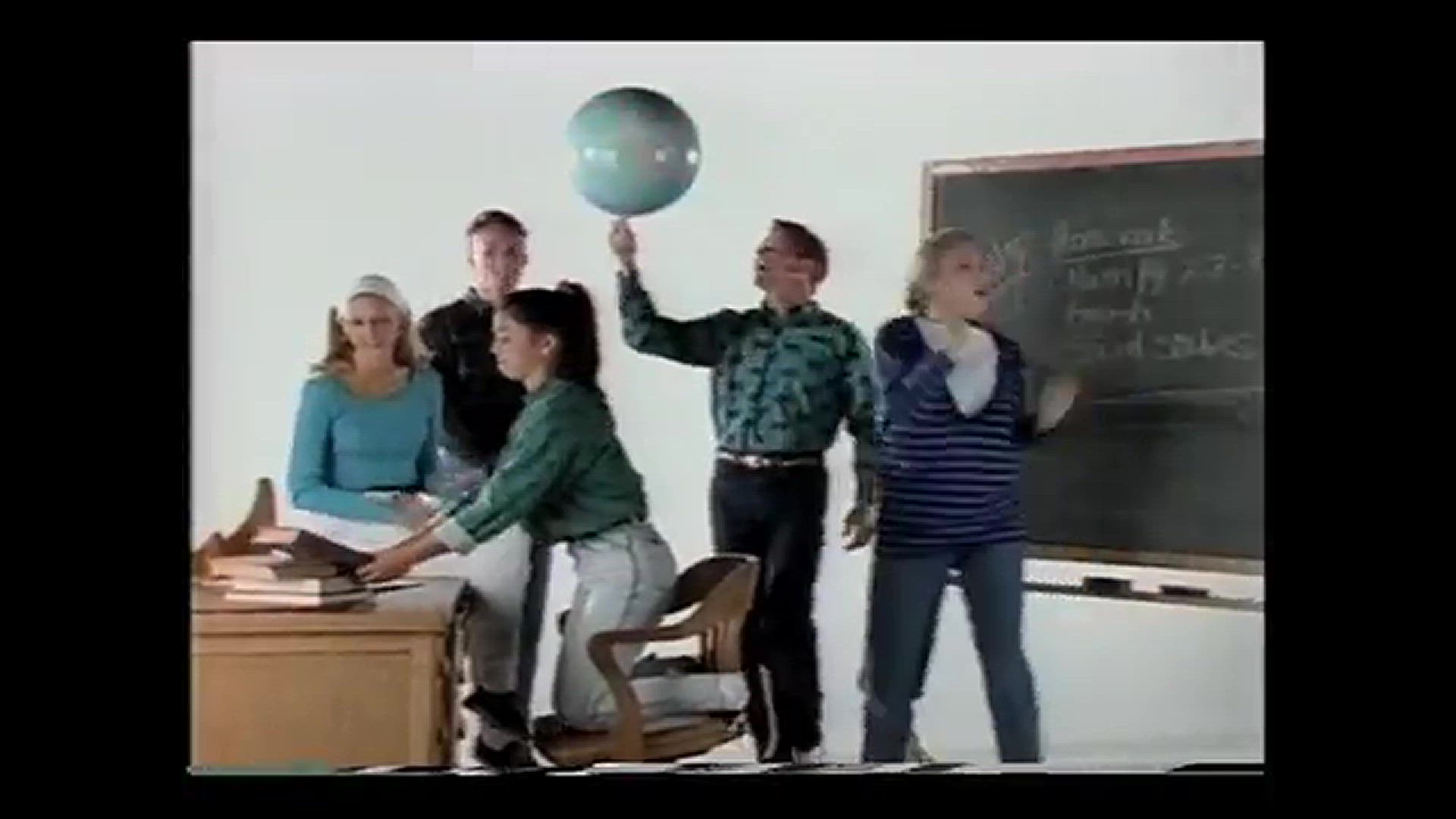 'Video thumbnail for 90s Bonmarche Jeans TV Commercial'