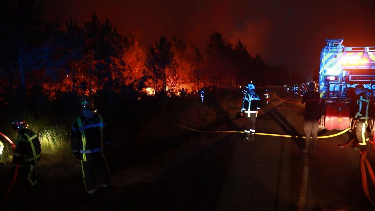 Video thumbnail for France: Firefighting efforts continue in southeastern France (2).
