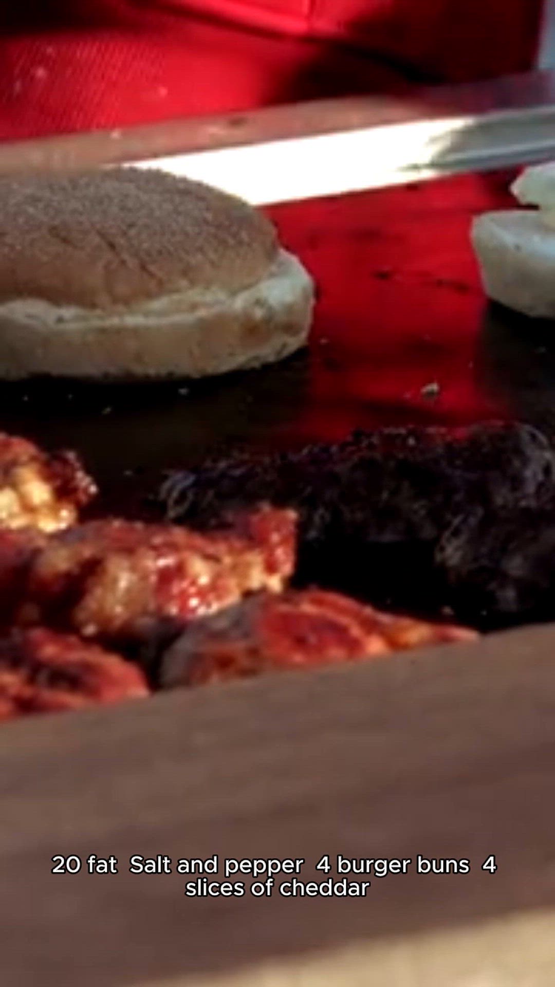 Video thumbnail for smash burger recipe