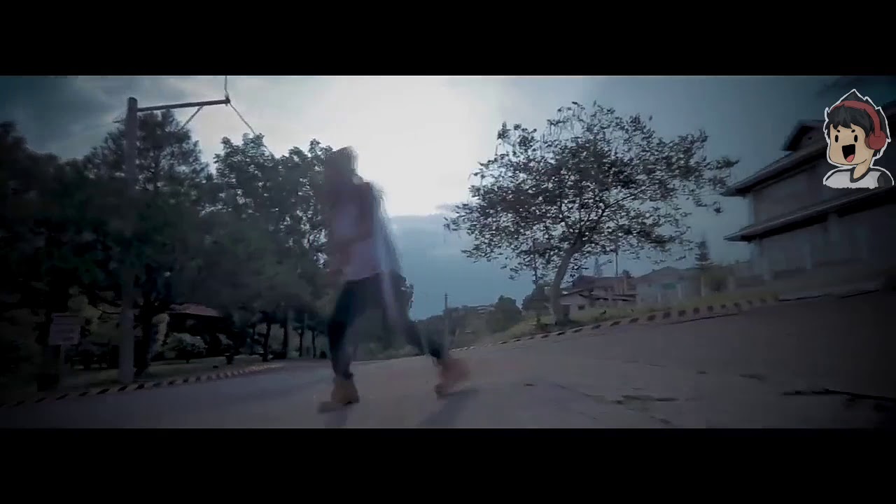 Video thumbnail for Oh my god, look at that face.