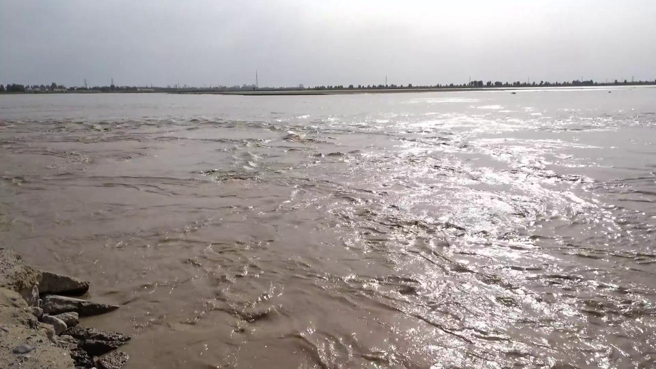 Video thumbnail for China: Tarim River Flood.