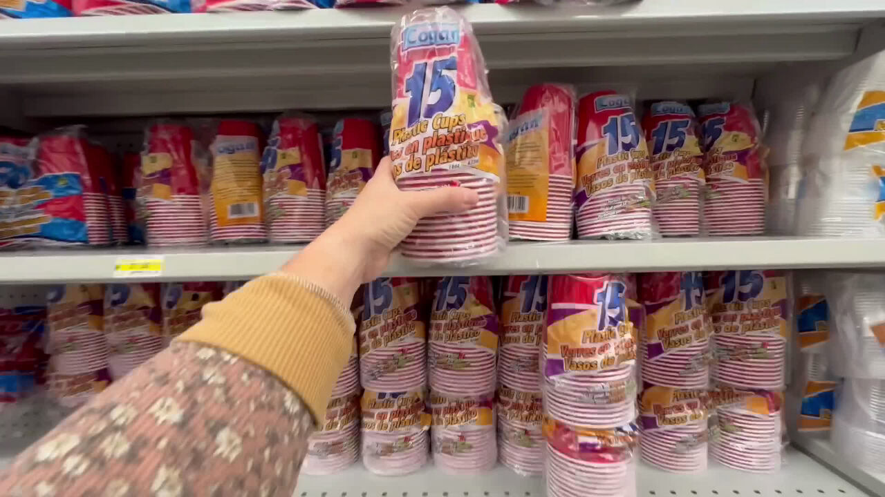 Video thumbnail for The BRILLIANT new front door idea everyone's copying for Christmas!