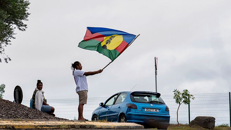 'Video thumbnail for France and New Caledonia reach a deal granting territory more autonomy but no independence'