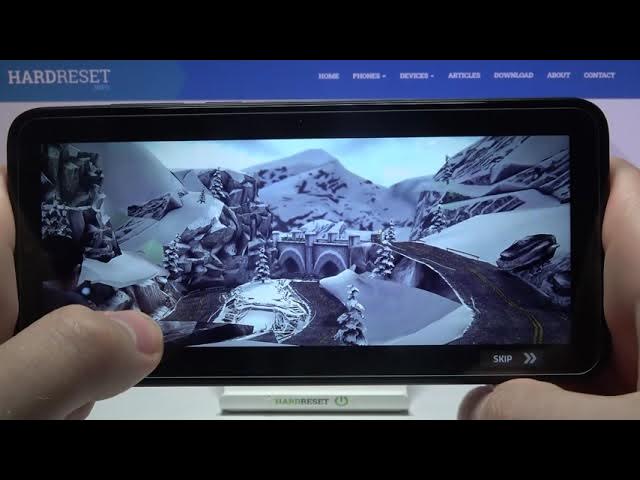 Video thumbnail for How Cover Fire Works on EssentielB HeYou 60 – Gaming Device Test