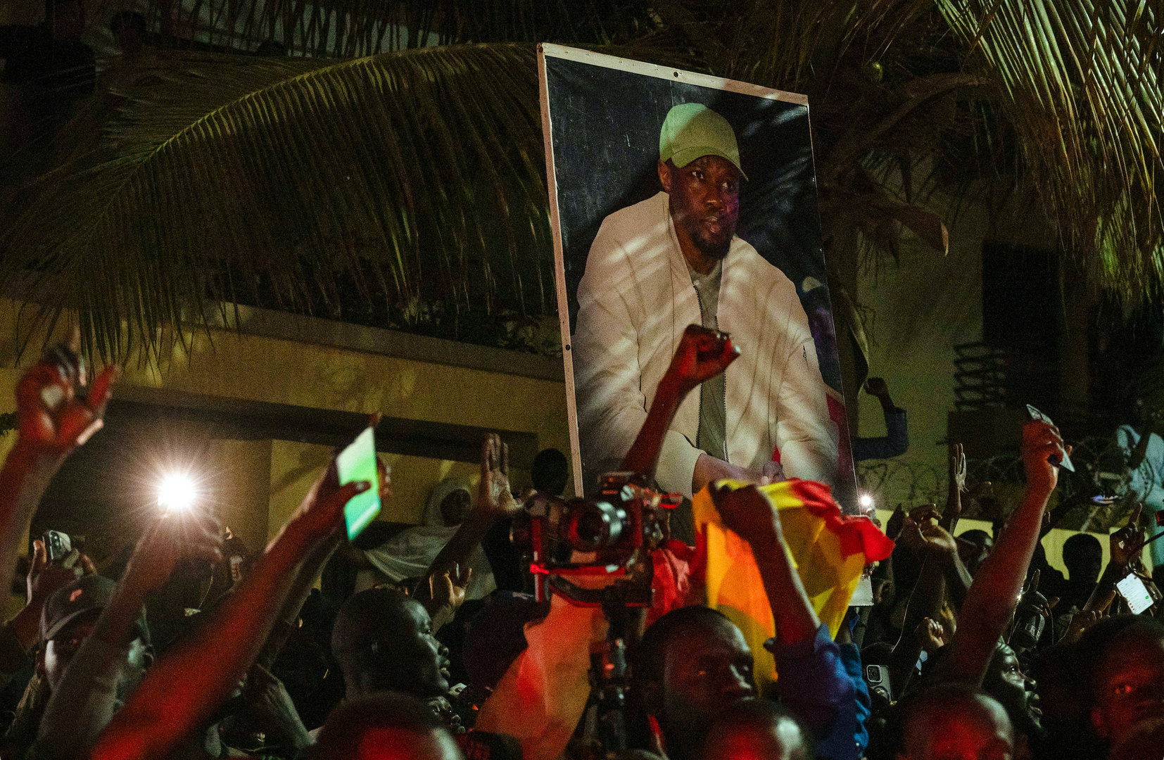 Video thumbnail for Senegal’s President Faye sacks PM Sonko as deepening rift erupts