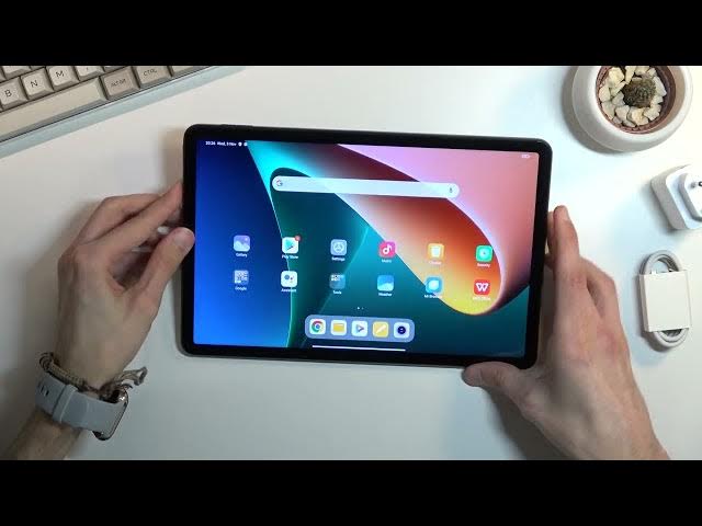 Video thumbnail for XIAOMI Pad 5 Unboxing - Quick Review
