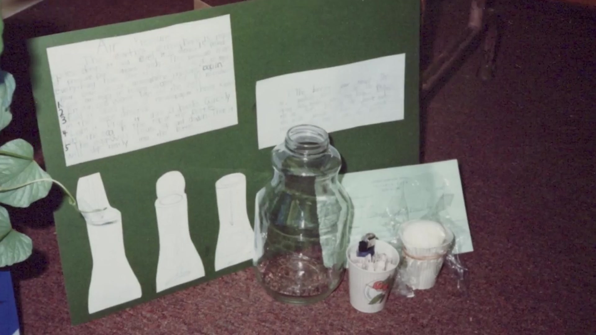 Video thumbnail for 5 Easy At Home Science Experiments w Mark Rober(720P HD)