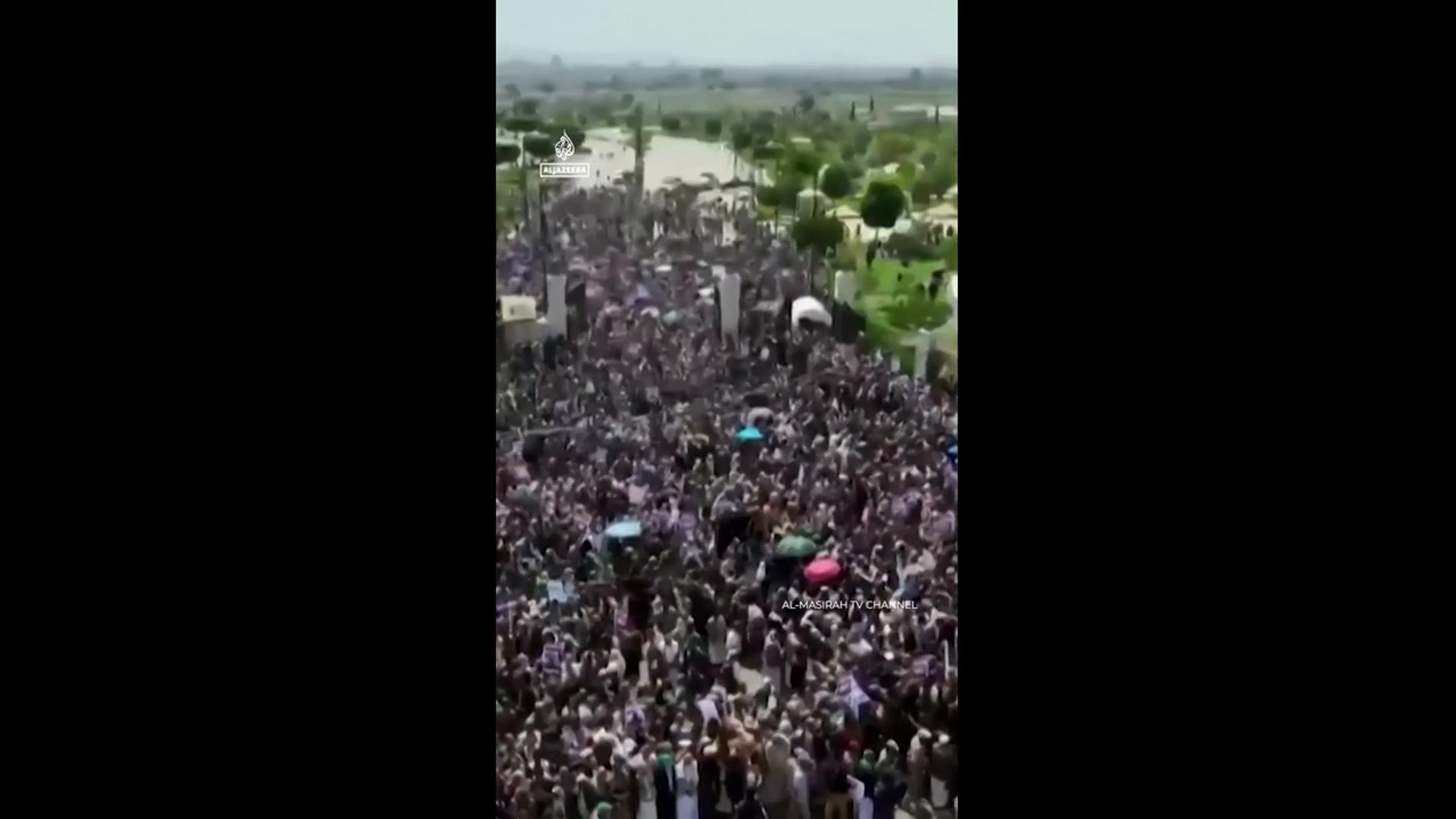 'Video thumbnail for Mass funerals held for Houthi leaders killed in Israeli air strike'