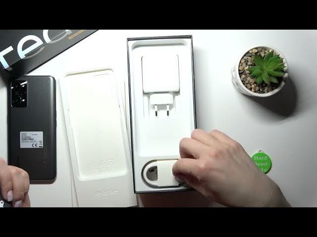 Video thumbnail for Does the Realme GT 2 come with Earbuds?