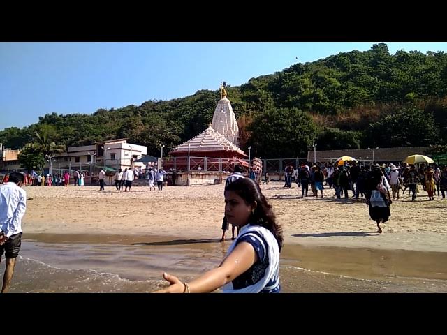 Video thumbnail for All are enjoying the Beach at Ganpatipule