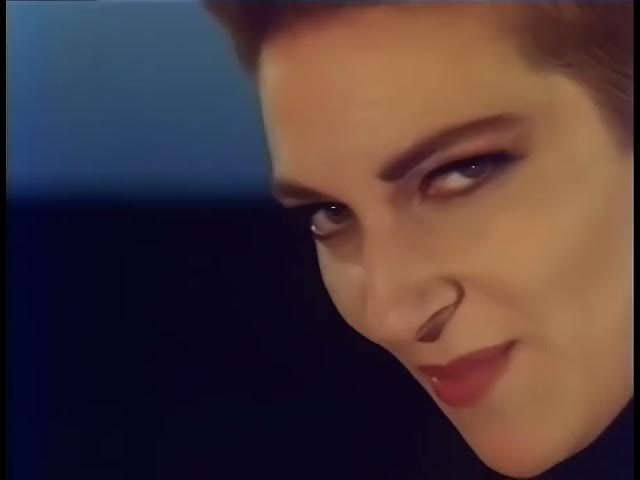 Video thumbnail for Desireless   Voyage Voyage 1986 Official Video 🎞️4K🎶