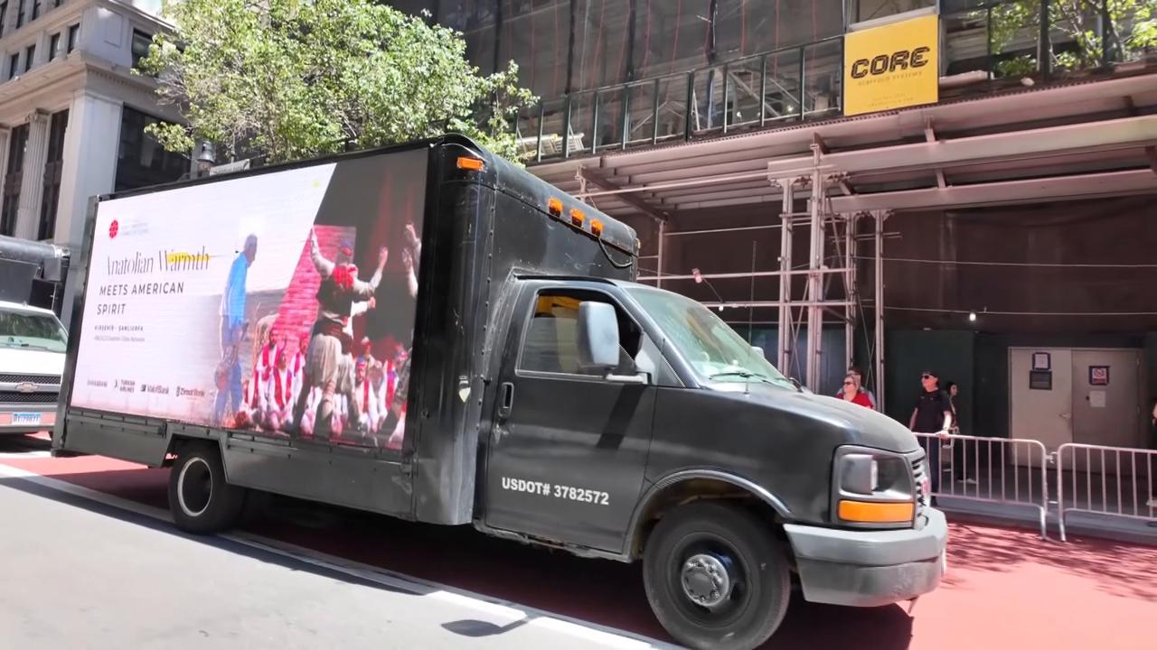 Video thumbnail for US: 43rd annual Turkish Day Parade held in New York.