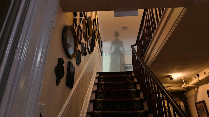 Video thumbnail for Visitors report voices, footsteps and shadowy figures at historic Milleridge Inn