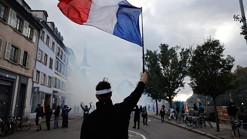 Video thumbnail for Over 1,000 arrested in France after a day of mostly peaceful protests