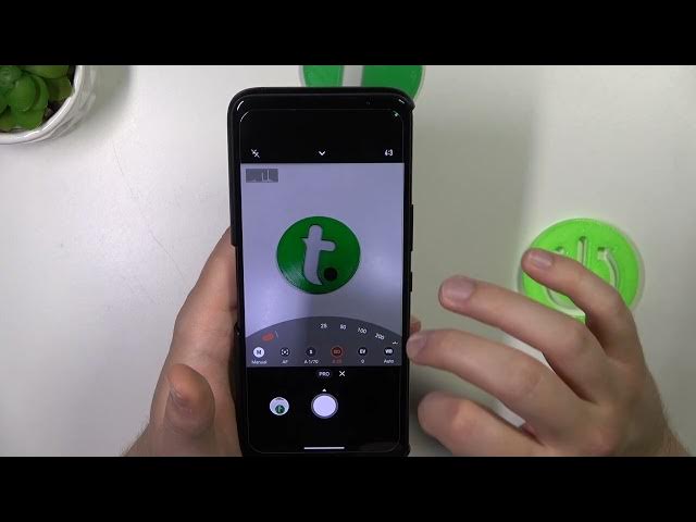 Video thumbnail for How to Enable & Use the Pro Mode in the Camera of ASUS ROG Phone 7 - Fully Manual Camera Control