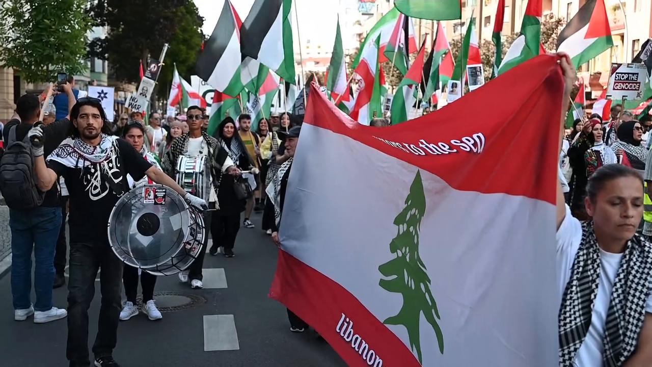 Video thumbnail for Germany: Pro-Palestinian march held in Berlin.