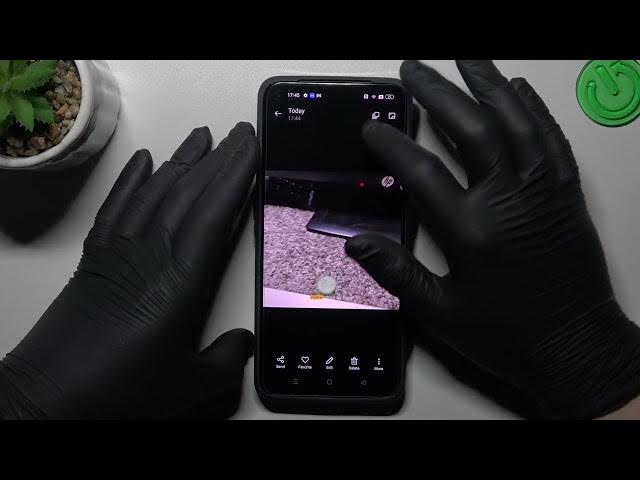 Video thumbnail for How to Take a Series of Photos on Realme GT2 / Burst Shot Feature