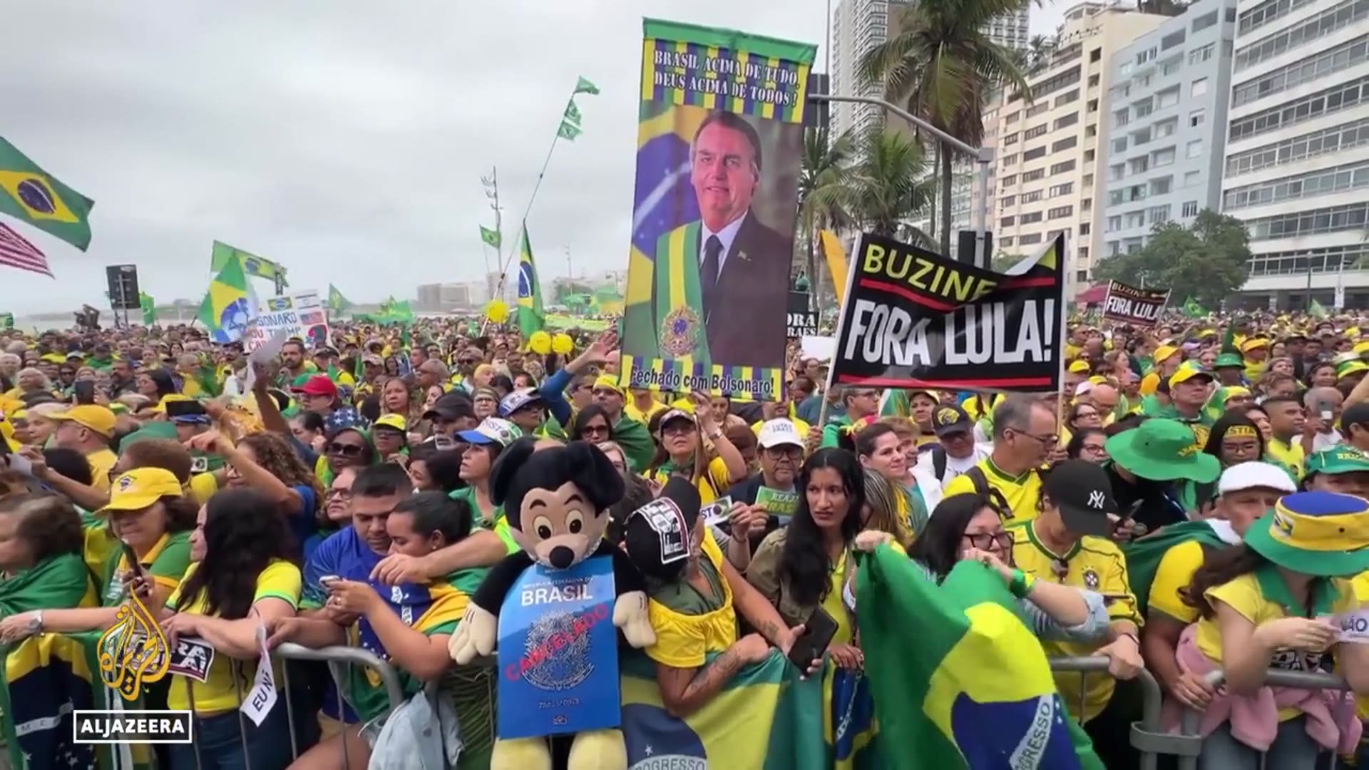 'Video thumbnail for Huge crowds rally for and against Brazil’s Bolsonaro ahead of verdict in coup trial'