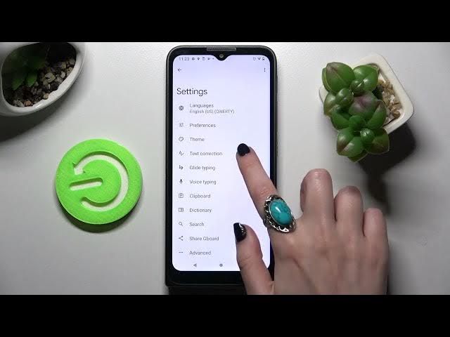 Video thumbnail for How to Enter Text Correction Options on MOTOROLA Defy - Find Text Correction Options
