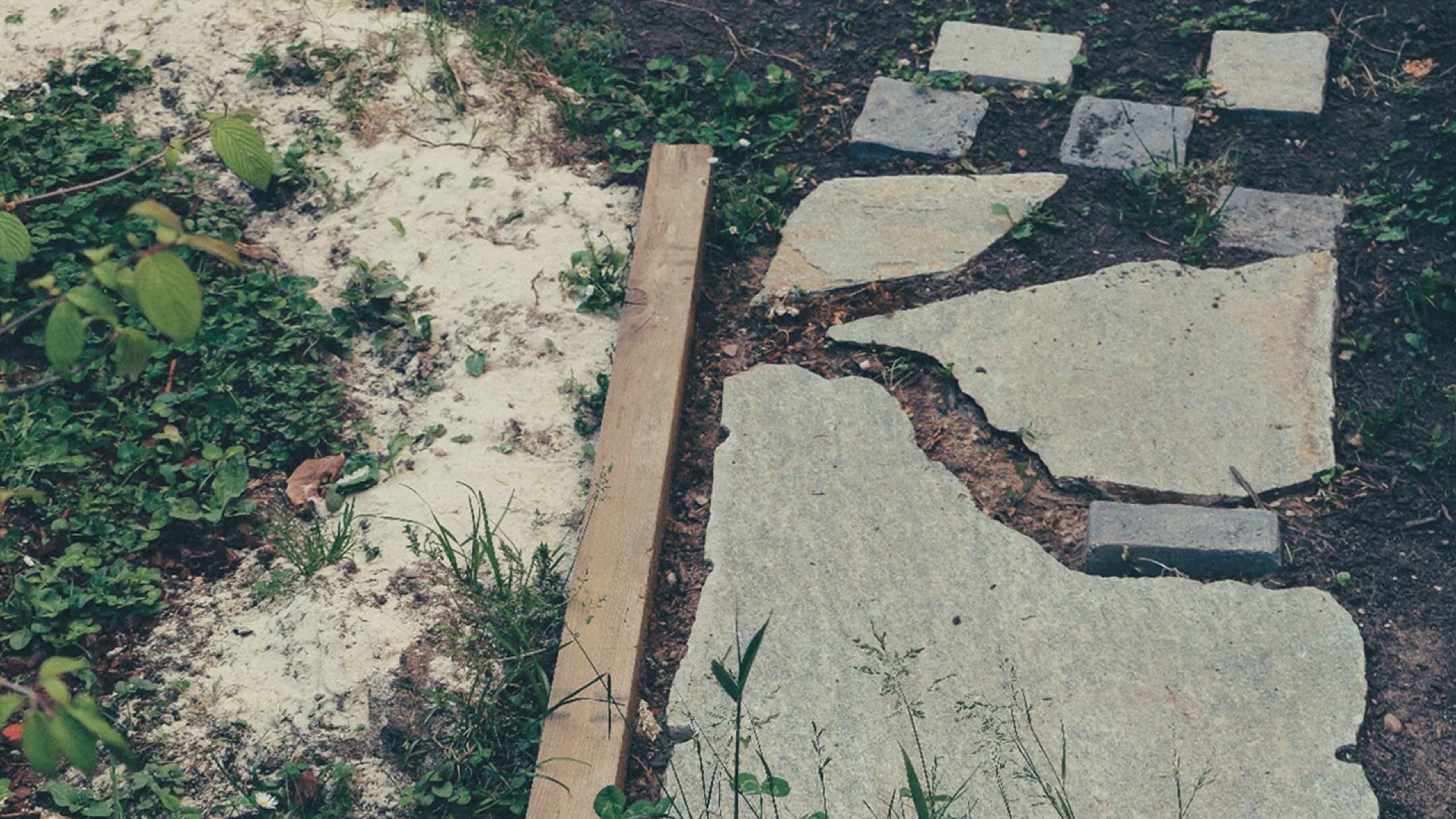 'Video thumbnail for How to Build a Zen Garden'