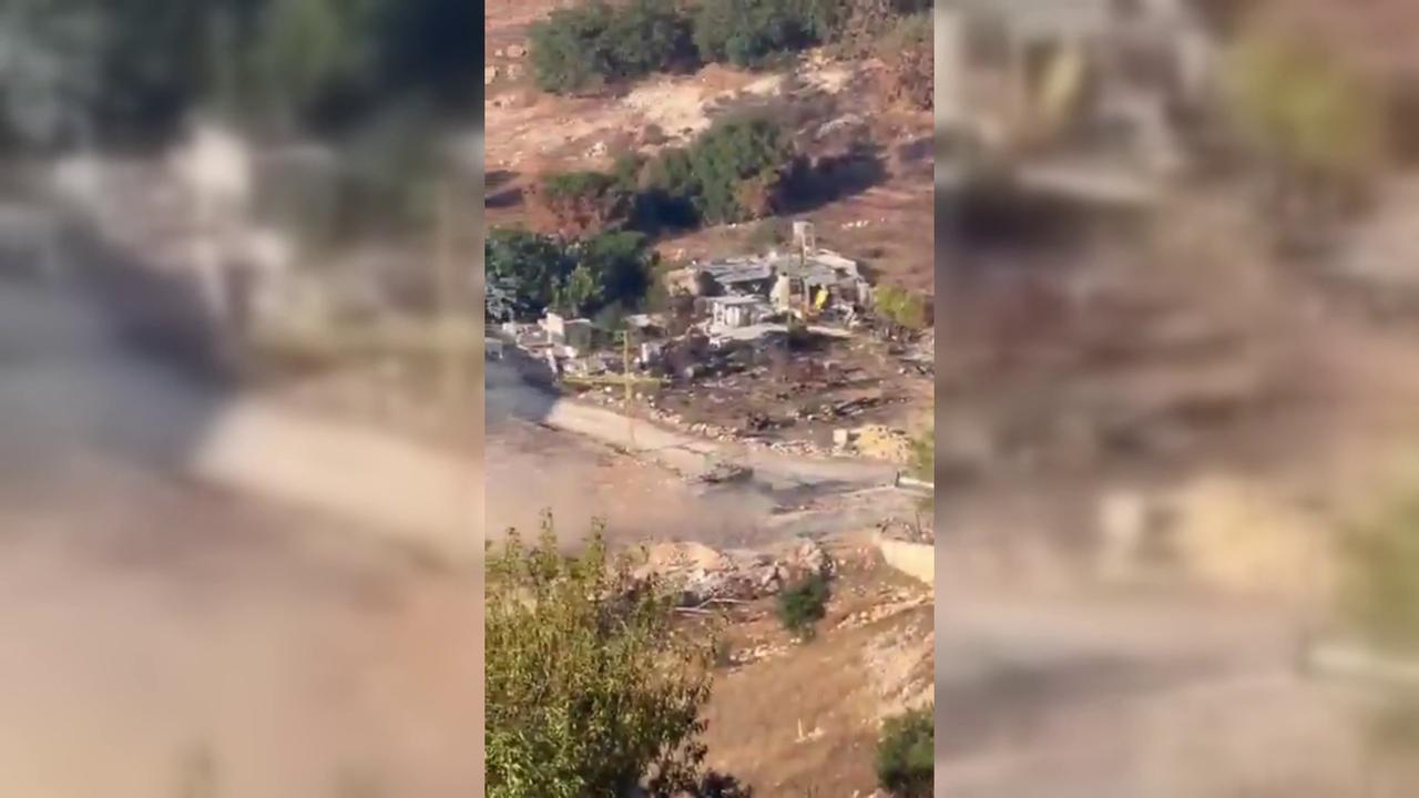 Video thumbnail for Lebanon: Israeli Tank Fires At Southern Lebanon Taregts.