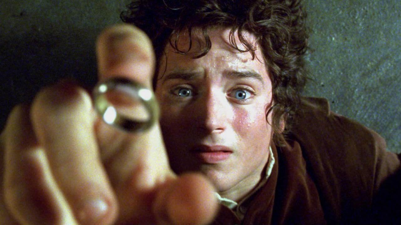 Video thumbnail for Andy Serkis défend le casting «très blanc» de «The Hunt for Gollum».