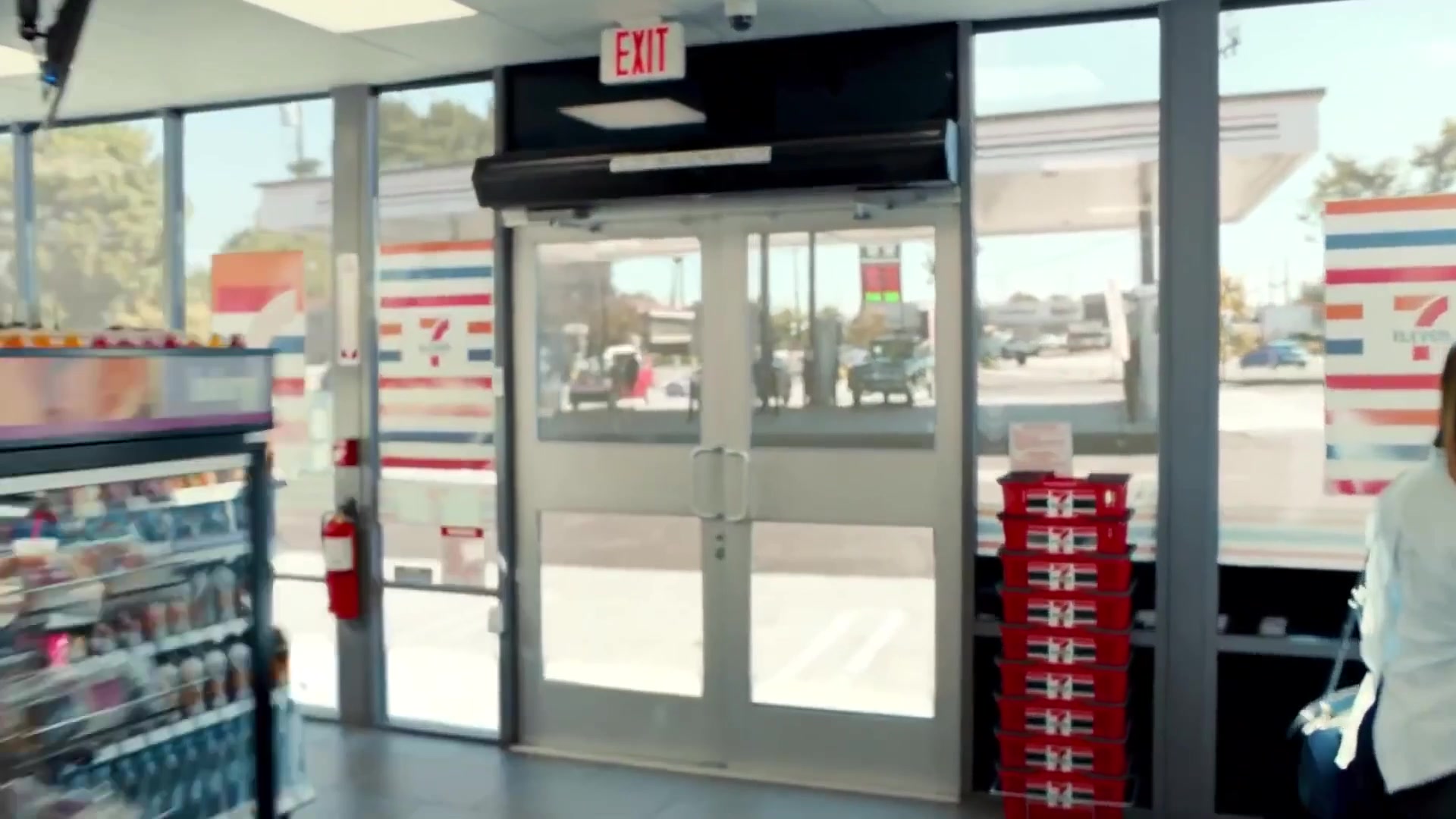 Video thumbnail for What You Need To Know Before Shopping At The Fresh Market Again