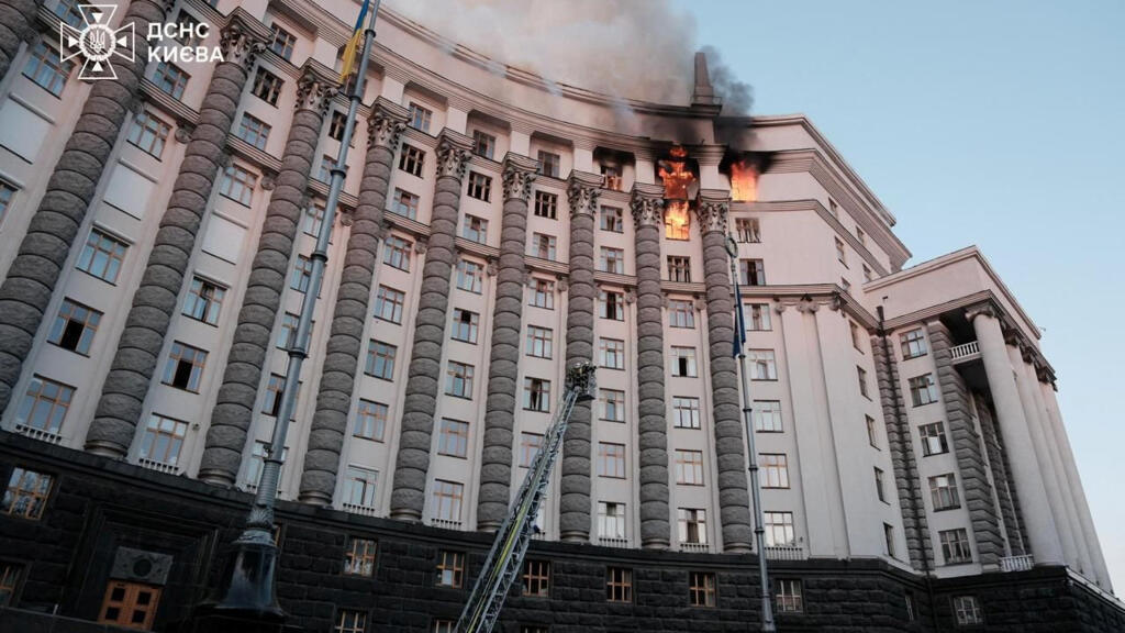 'Video thumbnail for Record Russian drone attack pounds Ukraine, damaging government building'
