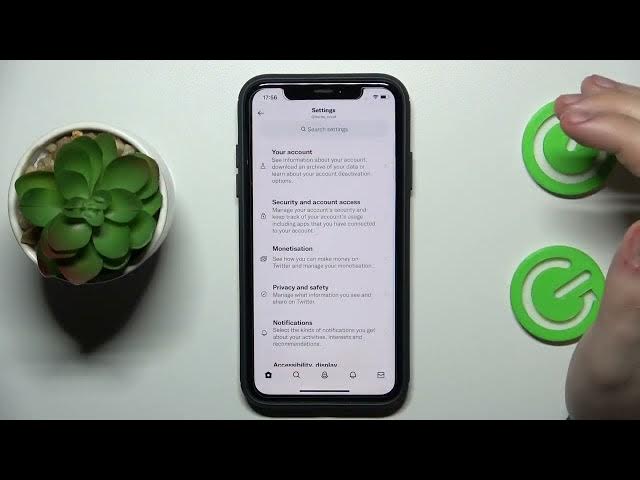 Video thumbnail for How to Make Twitter Dark Mode - Put a Twitter Mobile App into a Dark Mode