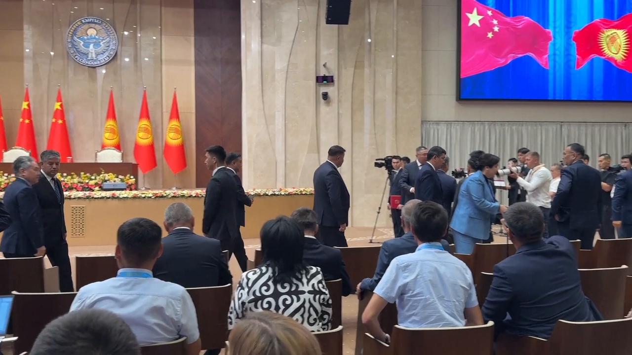 Video thumbnail for Kyrgyzstan: President Xi’s state visit to Kyrgyzstan to advance pragmatic bilateral cooperation.