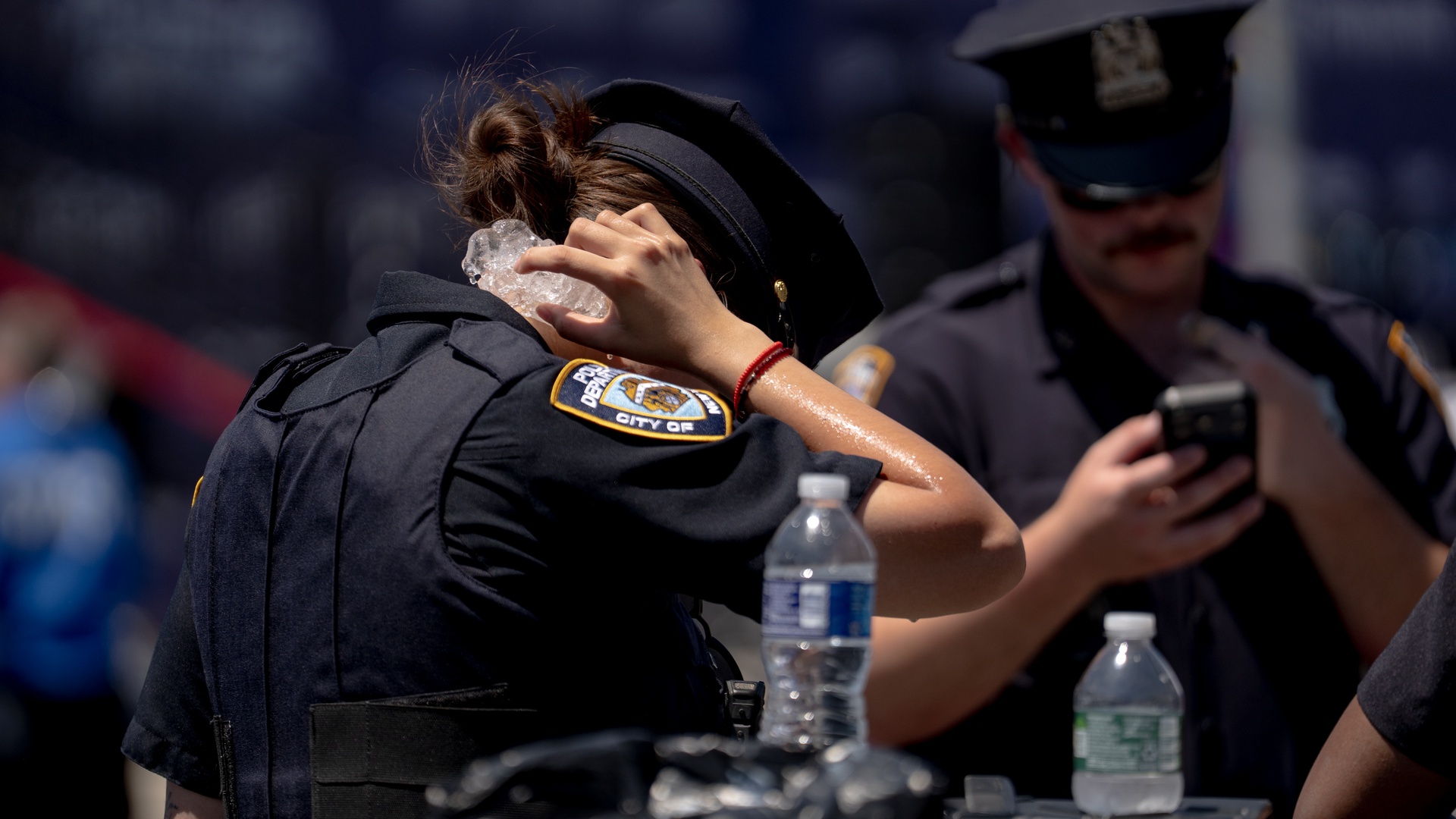 Video thumbnail for 100 million Americans face dangerous heat as temperatures surge