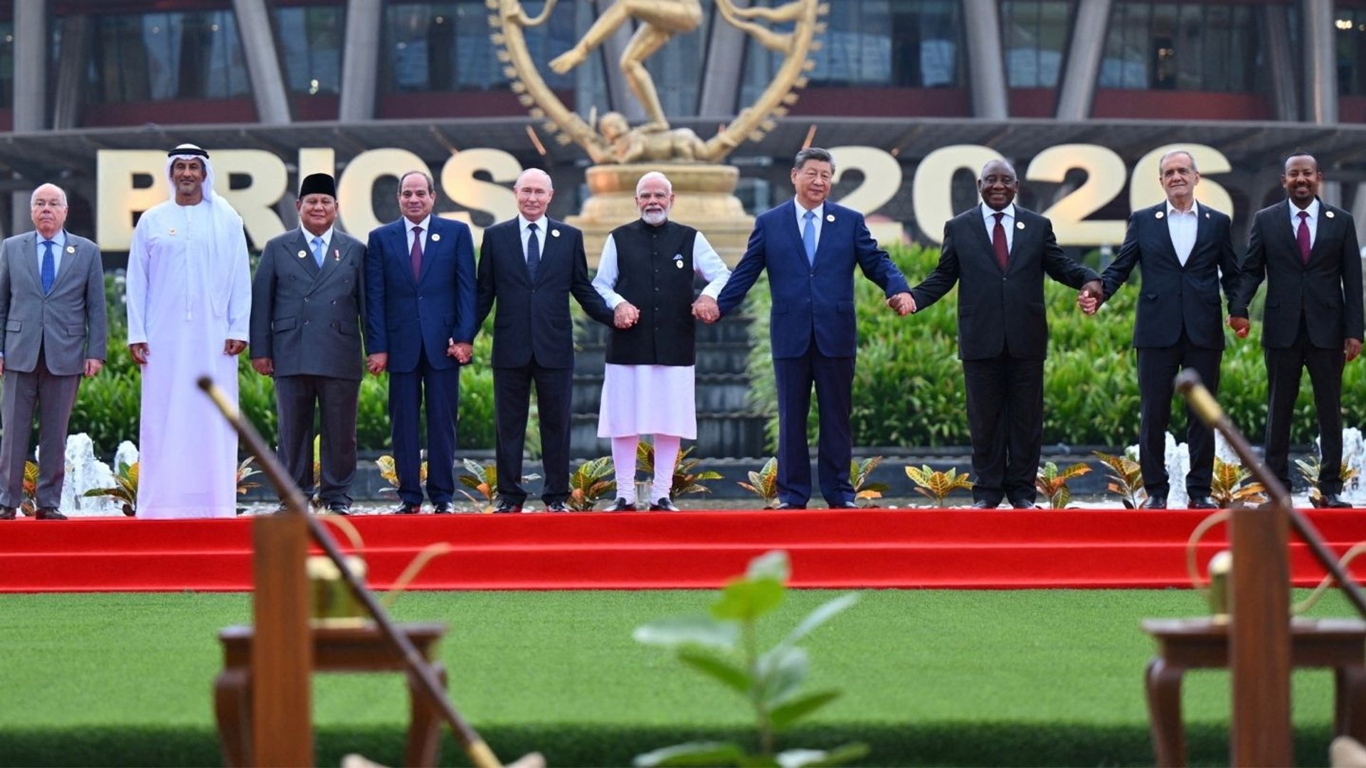 Video thumbnail for Day one of BRICS summit in New Delhi: members show support for Palestine