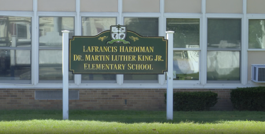 Video thumbnail for Wyandanch schools evacuated after elevated carbon dioxide levels found